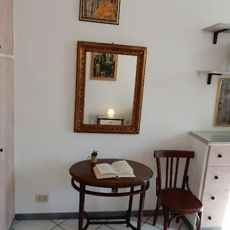 Apartment Casa Mia All'appio Latino Rome